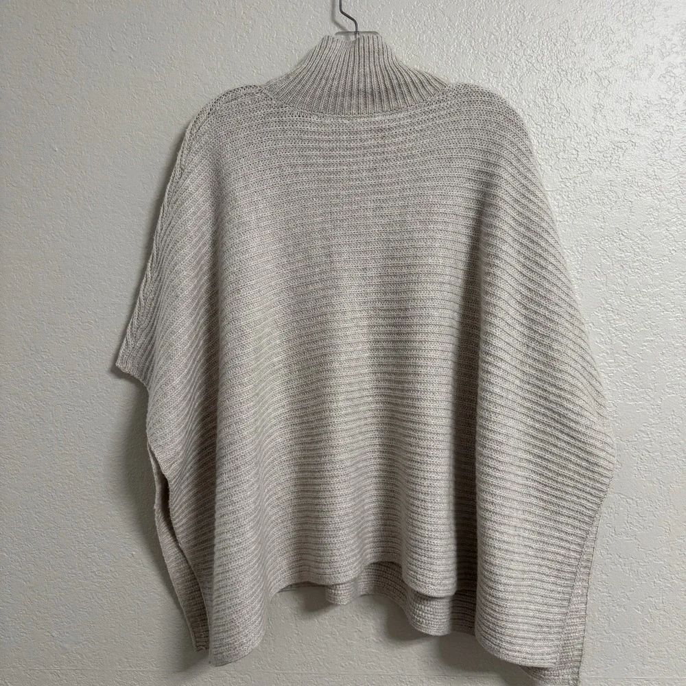 J Jill Sweater Poncho Womens Beige Turtleneck‎ Knit Cozy Oversized One Size
